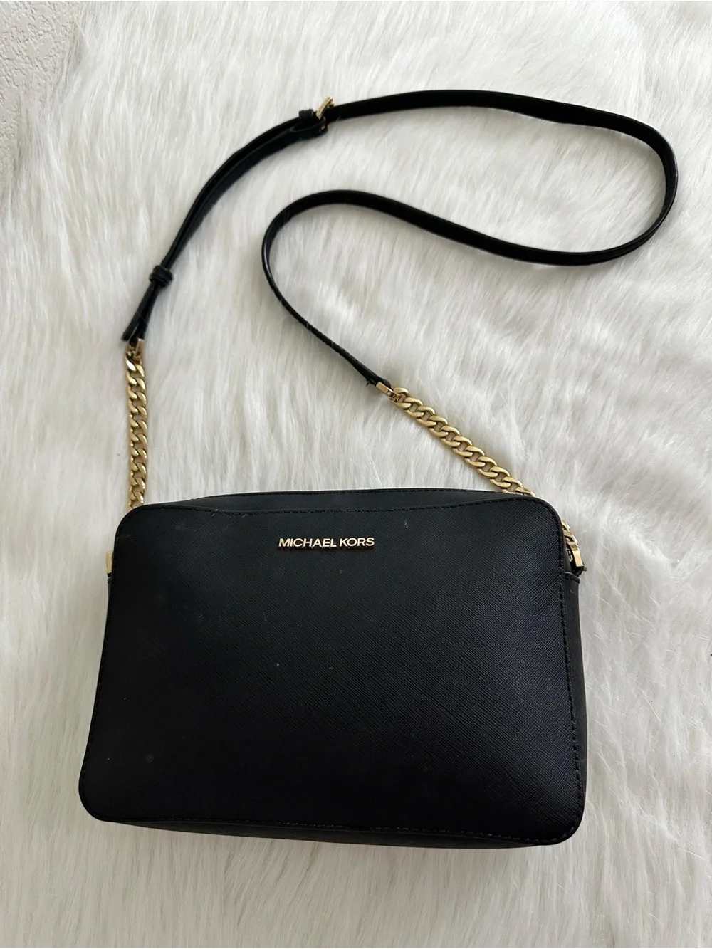 Michael Kors Jet Set Large East West Saffiano Leather Crossbody Bag